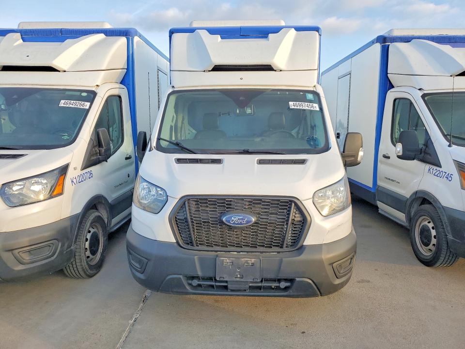 2023 Ford Transit VIN 1FDBW5ZG0PKA24183 COPART salvage auction — MINOR DENT/SCRATCHES, Tx - Certificate Of Title, sold $16,000 on 2026-07-30 (photo 5)