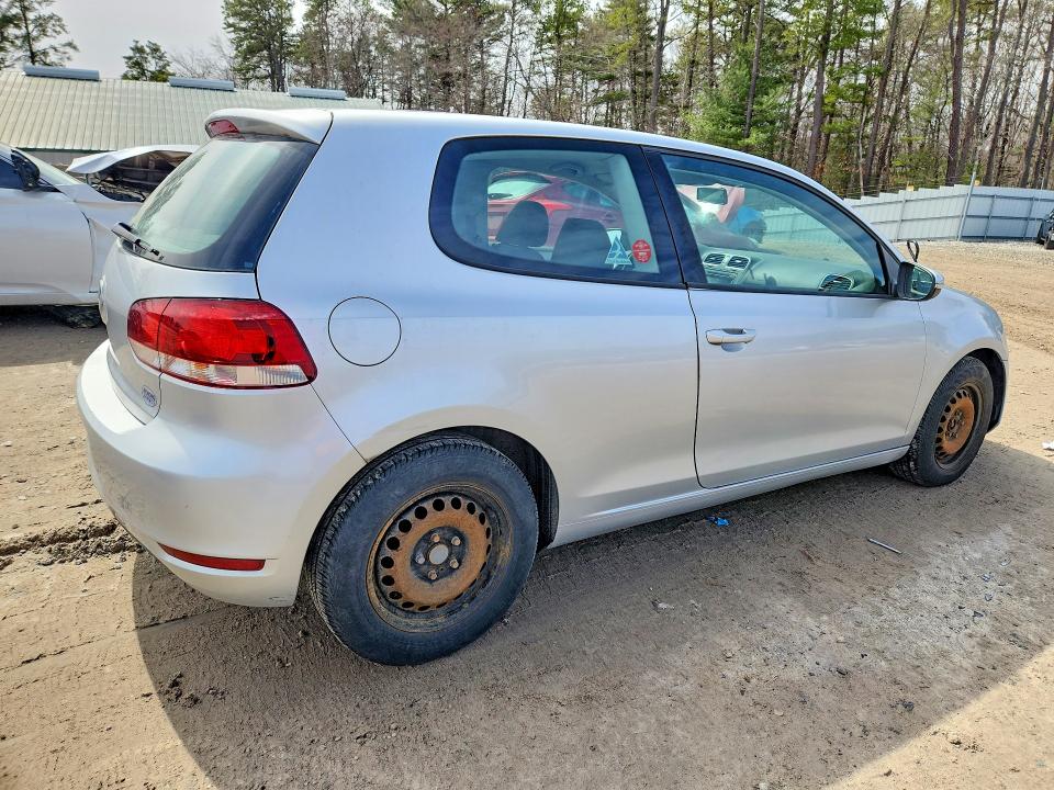 2012 Volkswagen Golf VIN WVWBB7AJXCW252715 COPART salvage auction — VANDALISM, Ma - Cert Of Title-Slvg Repair Thft, sold $200 on 2026-07-29 (photo 3)