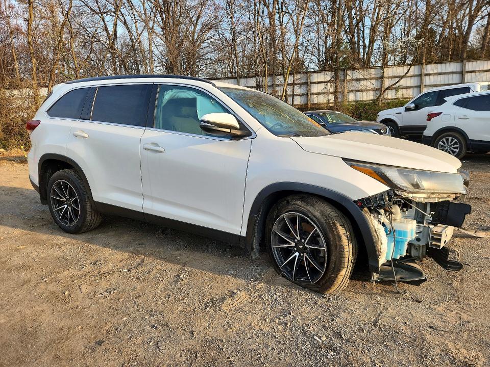 2019 Toyota Highlander VIN 5TDJZRFH8KS944446 COPART salvage auction — FRONT END, In - Certificate Of Title, sold $3,950 on 2026-07-30 (photo 4)