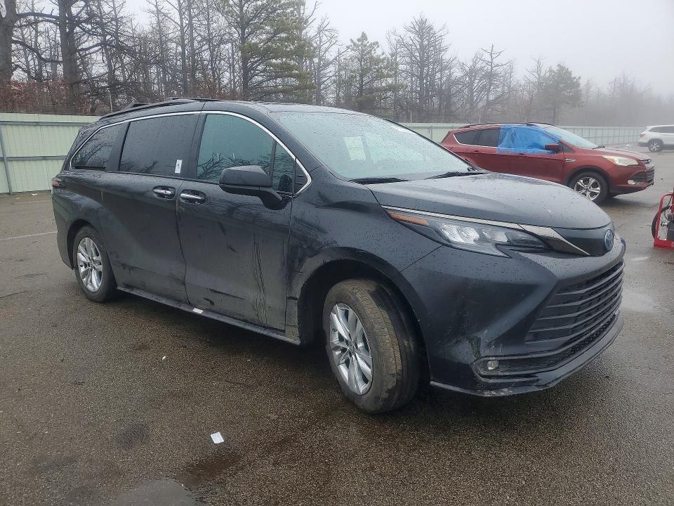 2023 Toyota VIN 5TDCSKFC4PS083847 COPART salvage auction — SIDE, Ny - Mv907A-Parts Only W/Lienholder, sold $10,700 on 2026-07-08 (photo 4)