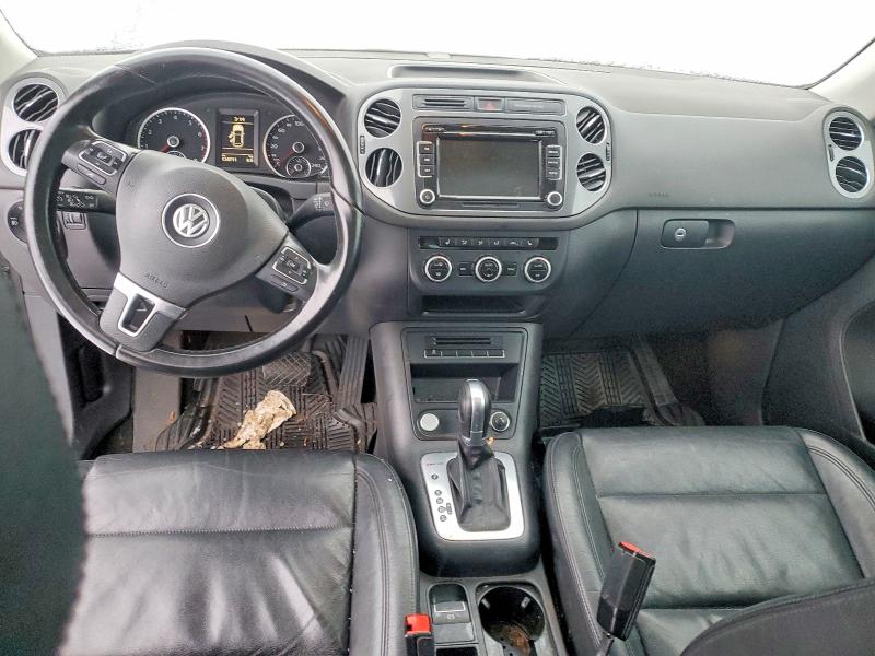 2015 Volkswagen Tiguan VIN WVGJV7AX2FW521927 COPART salvage auction — FRONT END, Qc - Gravement Accidente, sold $150 on 2026-07-21 (photo 8)