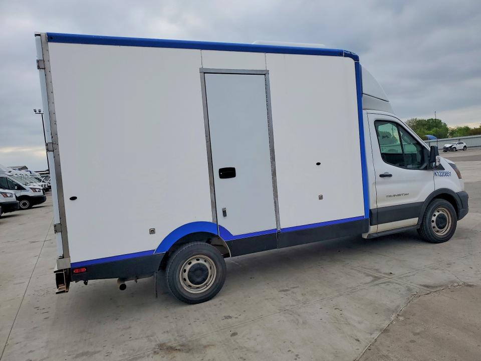 2022 Ford Transit VIN 1FDBW5Z85NKA39624 COPART salvage auction — NORMAL WEAR, TX - CERTIFICATE OF TITLE, sold $17,000 on 2026-07-30 (photo 3)