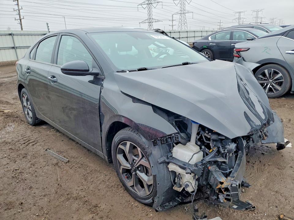 2021 Kia Forte VIN 3KPF24AD8ME410121 COPART salvage auction — FRONT END, IL - SALVAGE CERTIFICATE, sold $1,050 on 2026-07-02 (photo 4)