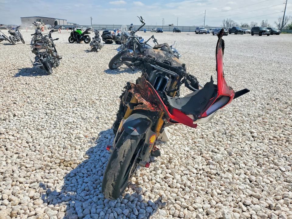2023 Ducati Panigale VIN ZDMHAATW8PB009456 COPART salvage auction — BURN, Tx - Nonrepairable Title, sold $1,050 on 2026-07-09 (photo 2)