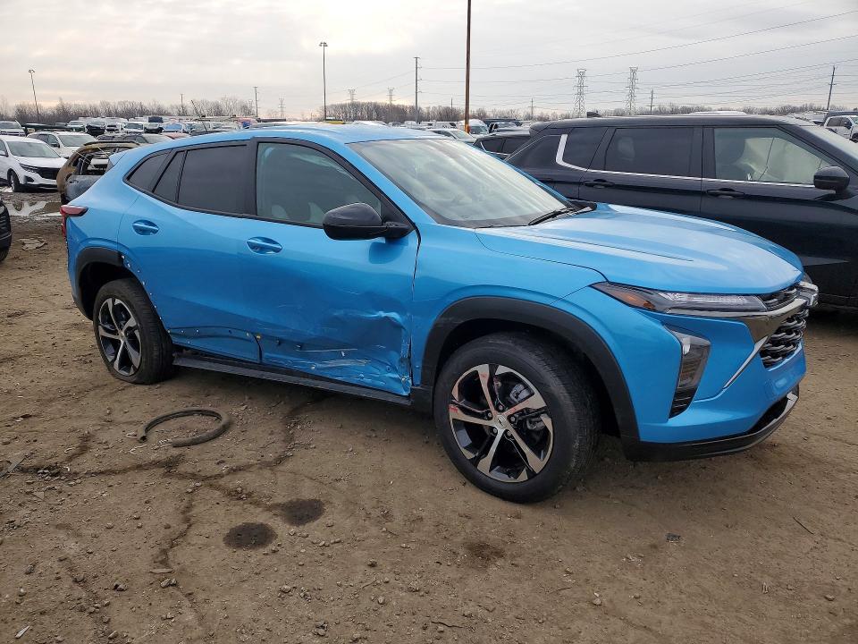 2025 Chevrolet Trax VIN KL77LGEP1SC158818 COPART salvage auction — SIDE, Mi - Cert Of Title-Salvage Vehicle, sold $7,800 on 2026-07-07 (photo 4)