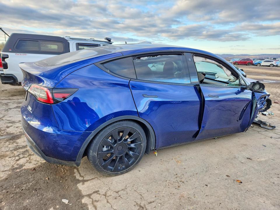 2022 Tesla Model y VIN 7SAYGAEEXNF429005 COPART salvage auction — FRONT END, Salvage Title, sold $5,300 on 2026-07-10 (photo 3)