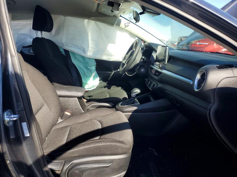 2024 Kia Forte VIN 3KPF24AD3RE802530 COPART salvage auction — SIDE, Id - Salvage Certificate Of Title, sold $3,850 on 2026-07-20 (photo 7)