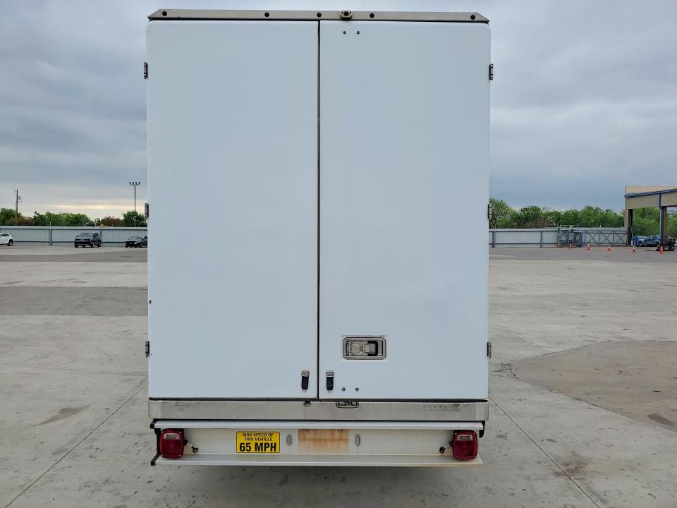 2022 Ford Transit VIN 1FDBW5Z85NKA39624 COPART salvage auction — NORMAL WEAR, TX - CERTIFICATE OF TITLE, sold $17,000 on 2026-07-30 (photo 6)
