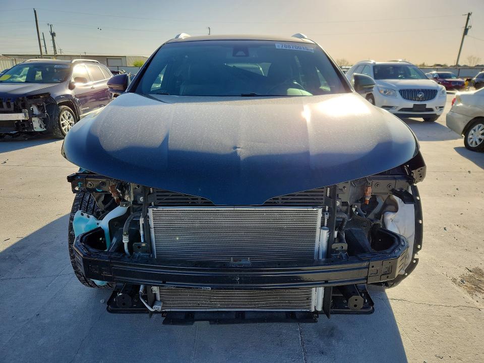 2017 Lincoln VIN 2LMPJ6KR4HBL45150 COPART salvage auction — FRONT END, Tx - Salvage Vehicle Title, sold $3,650 on 2026-07-31 (photo 5)
