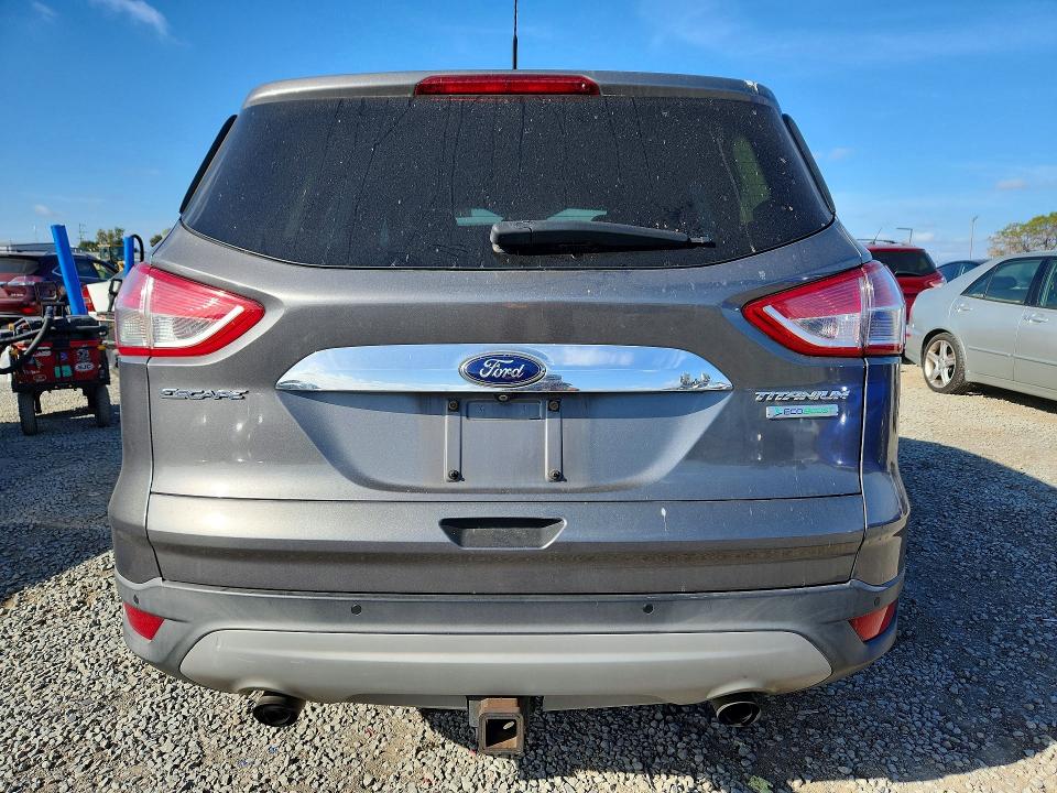2014 Ford Escape VIN 1FMCU0J97EUE13530 COPART salvage auction — MINOR DENT/SCRATCHES, Sc - Dis/Dlr/Exp Only Clean Title, sold $1,350 on 2026-07-02 (photo 6)