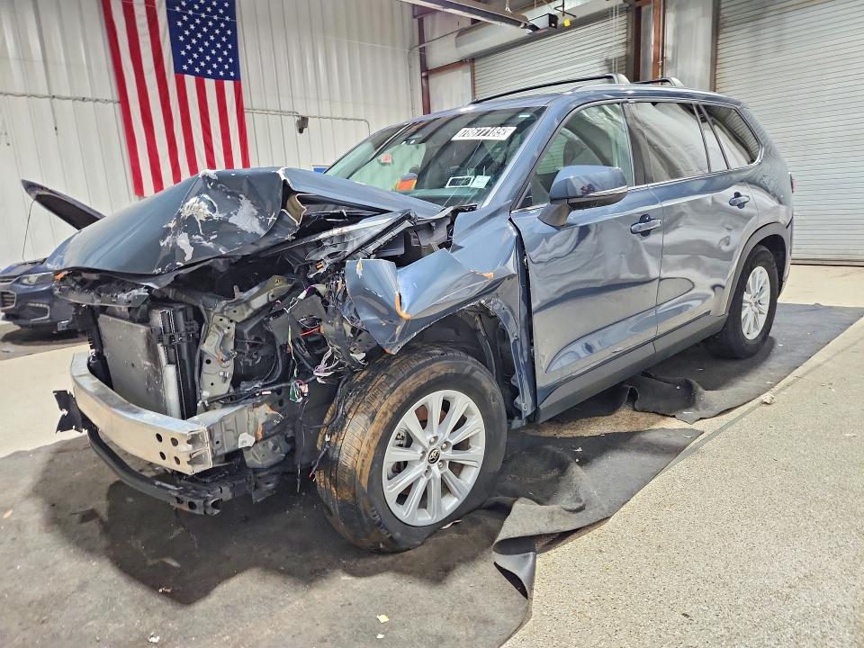 2024 Toyota Highlander VIN 5TDAAAB59RS039096 COPART salvage auction — FRONT END, IN - CERTIFICATE OF TITLE, sold $16,700 on 2026-07-21 (photo 1)