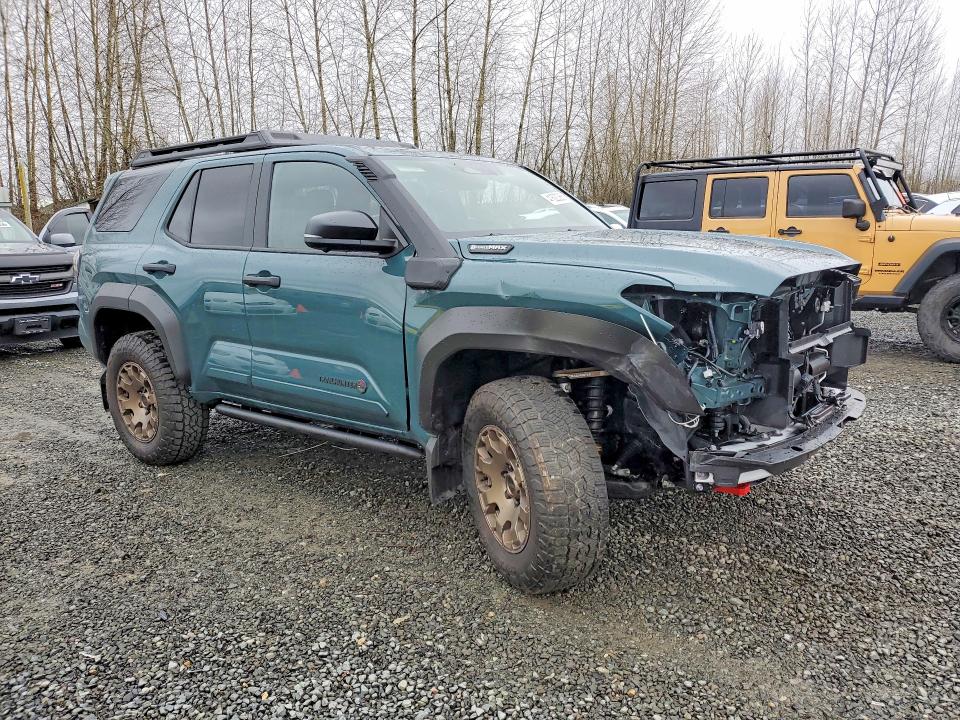 2026 Toyota 4runner VIN JTEVB5BR0T5027162 COPART salvage auction — FRONT END, Salvage Title, sold $48,500 on 2026-07-13 (photo 4)