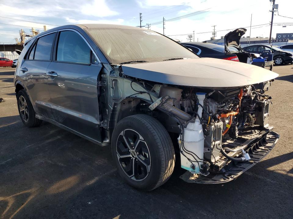 2025 Kia Niro VIN KNDCP3LE2S5307015 COPART salvage auction — FRONT END, 0 -, sold $6,300 on 2026-07-13 (photo 4)