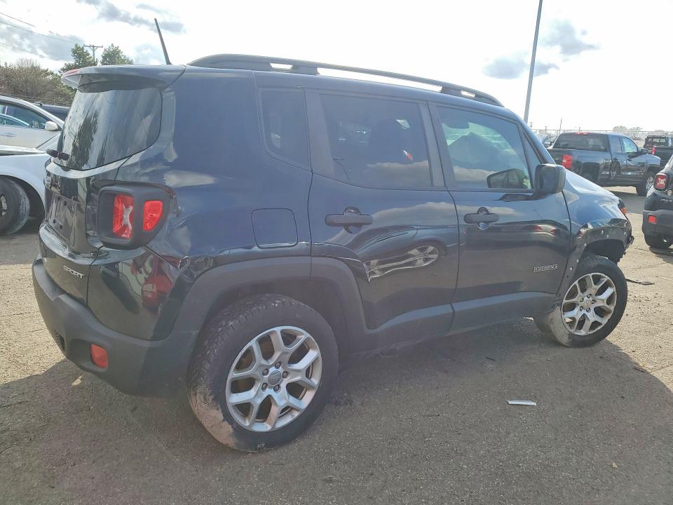 2018 Jeep Renegade VIN ZACCJBAB2JPJ15827 COPART salvage auction — FRONT END, Salvage Title, sold $300 on 2026-07-31 (photo 3)