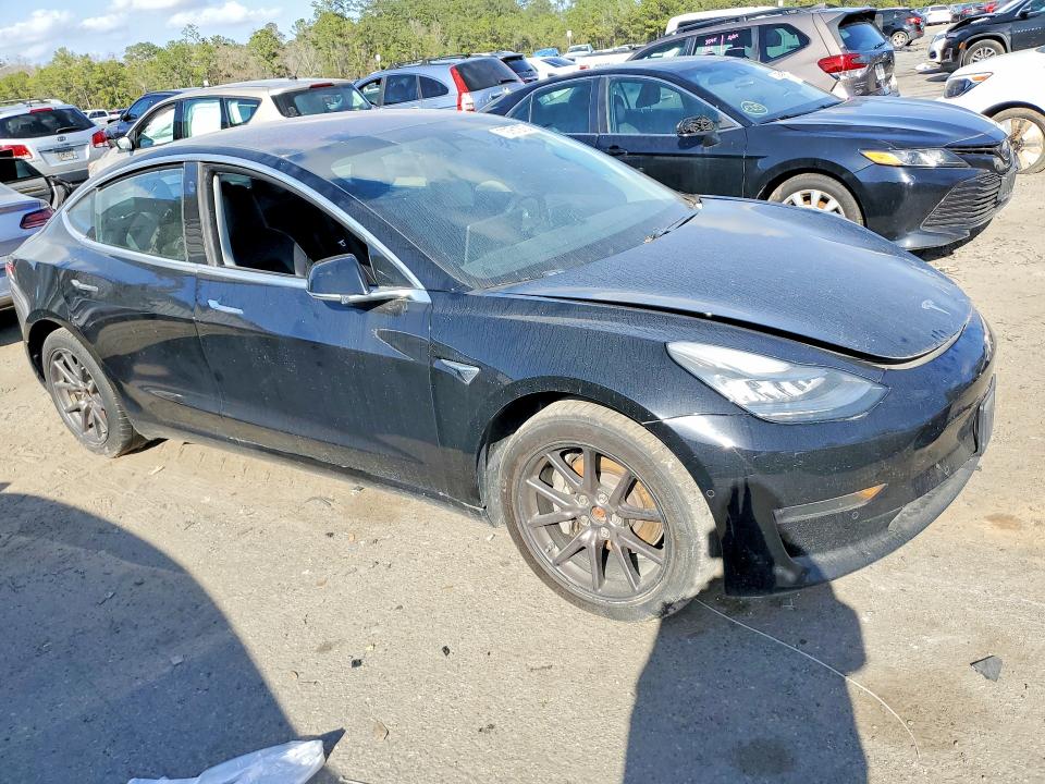 2018 Tesla Model 3 VIN 5YJ3E1EBXJF181996 COPART salvage auction — FRONT END, ID - SALVAGE CERTIFICATE OF TITLE, sold $5,500 on 2026-07-02 (photo 4)