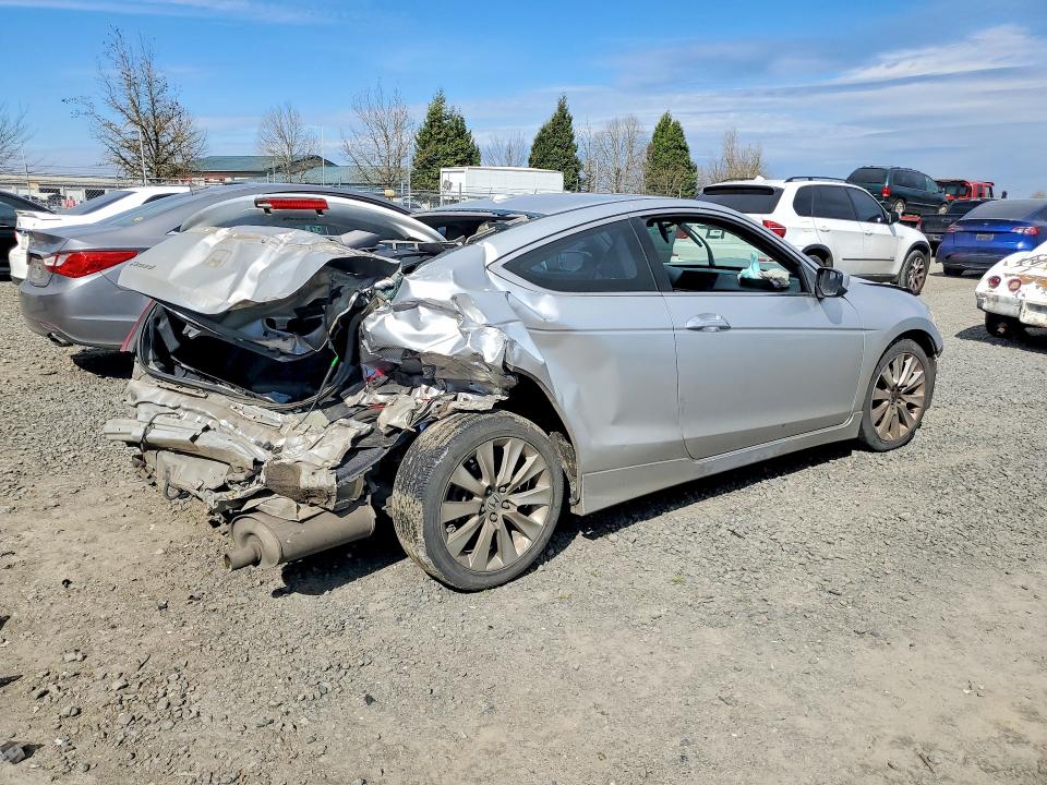 2009 Honda Accord VIN 1HGCS228X9A009738 COPART salvage auction — REAR END, Or - Lien Papers Salvage, sold $400 on 2026-07-21 (photo 3)