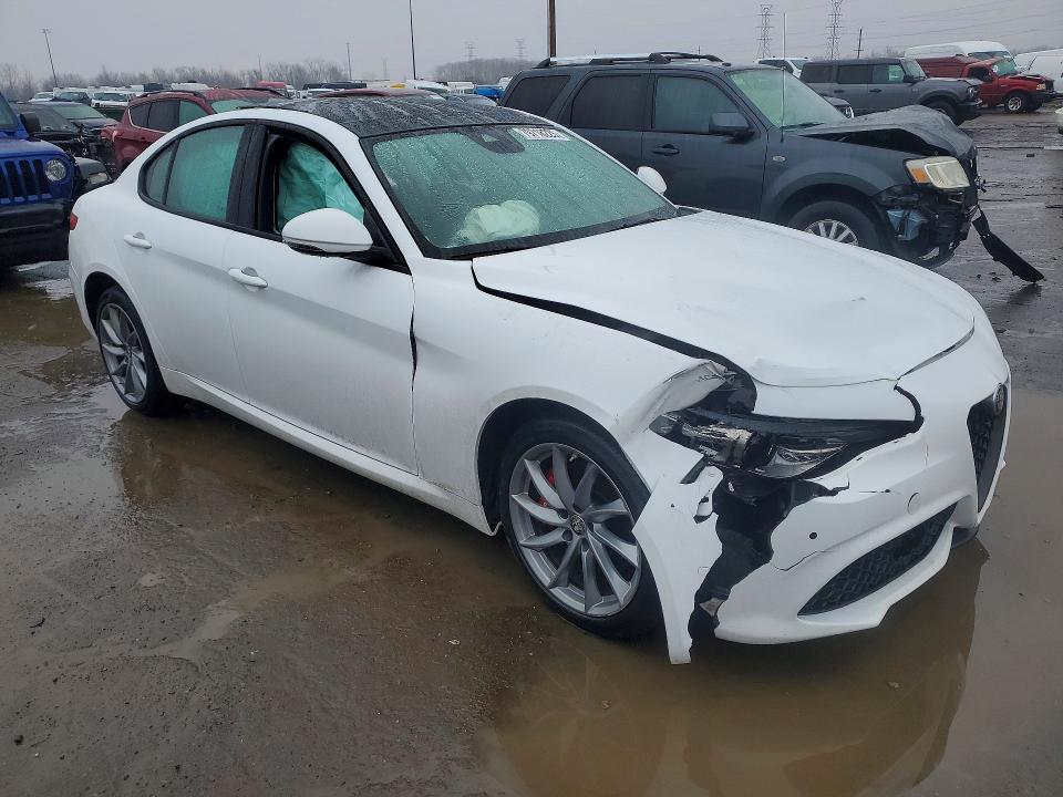 2023 Alfa romeo Giulia VIN ZARFANAN0P7673778 COPART salvage auction — FRONT END, Mi - Scrap Certificate Of Title, sold $3,650 on 2026-07-10 (photo 4)
