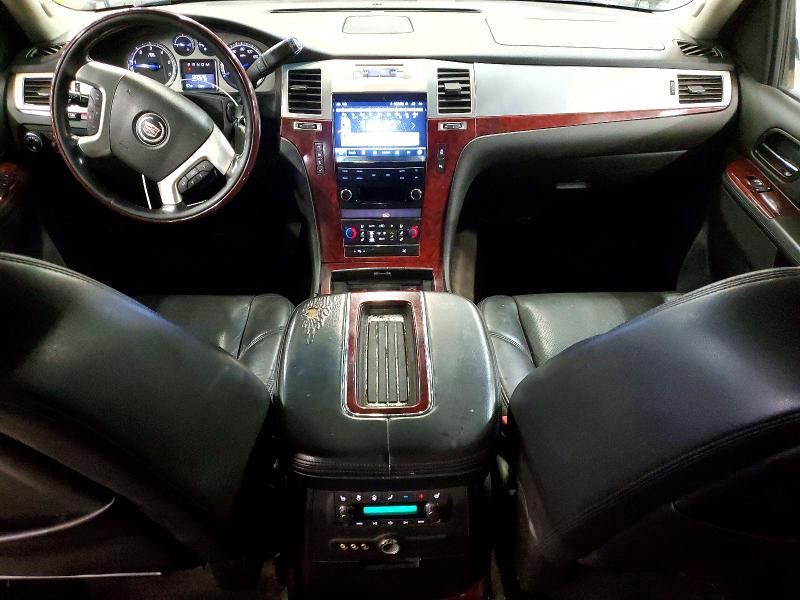 2013 Cadillac Escalade esv VIN 1GYS4JEF6DR312271 COPART salvage auction — MINOR DENT/SCRATCHES, Ma - Certificate Of Title, sold $3,500 on 2026-07-09 (photo 8)