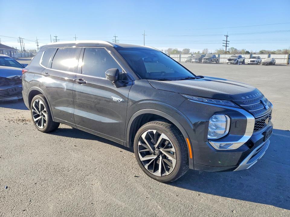 2025 Mitsubishi VIN JA4T5WA97SZ012752 COPART salvage auction — REAR END, Id - Salvage Certificate Of Title, sold $11,400 on 2026-07-23 (photo 4)