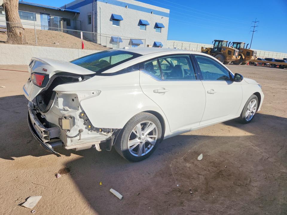 2024 Nissan Altima VIN 1N4BL4CV1RN344490 COPART salvage auction — REAR END, Fl - Certificate Of Title (P), sold $8,100 on 2026-07-20 (photo 3)