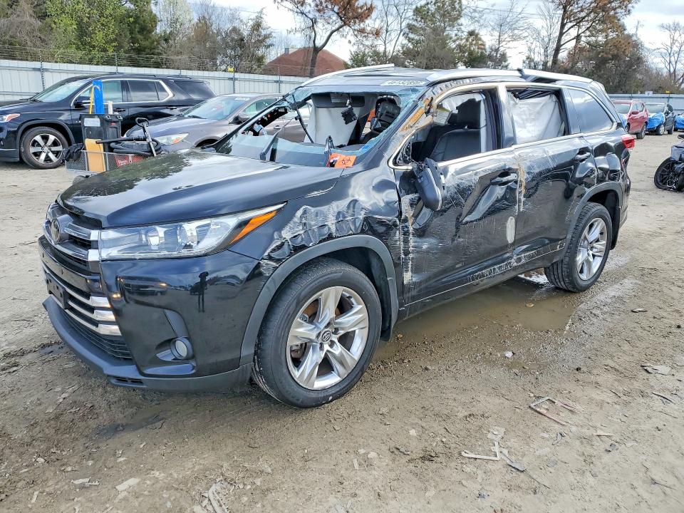 2018 Toyota Highlander VIN 5TDDZRFHXJS865890 COPART salvage auction — SIDE, VA - CERT OF TITLE - SALVAGE, sold $3,950 on 2026-07-14 (photo 1)