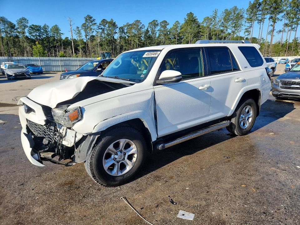 2017 Toyota 4runner VIN JTEZU5JRXH5153808 COPART salvage auction — FRONT END, Sc - Cert Of Title-Salvage, sold $7,700 on 2026-07-13 (photo 1)