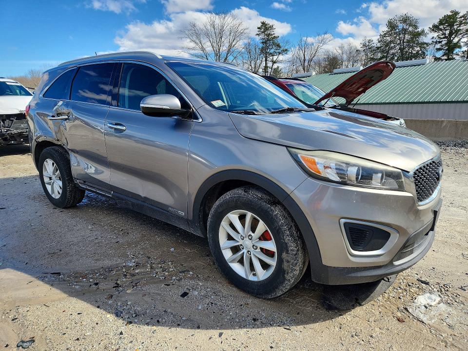 2017 Kia Sorento VIN 5XYPGDA54HG223448 COPART salvage auction — SIDE, Ma - Cert Of Title-Salvage, sold $1,200 on 2026-07-08 (photo 4)
