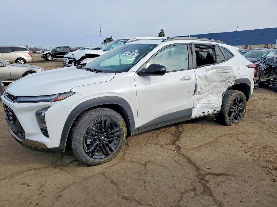 2024 Chevrolet Trax VIN KL77LKE21RC231641 COPART salvage auction — SIDE, Id - Salvage Certificate Of Title, sold $2,200 on 2026-07-21 (photo 1)