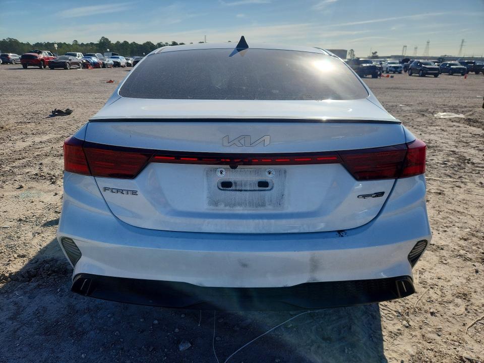 2024 Kia VIN 3KPF54AD7RE820861 COPART salvage auction — FRONT END, Tx - Salvage Vehicle Title, sold $6,500 on 2026-07-03 (photo 6)