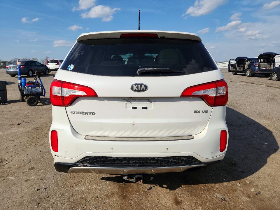 2015 Kia Sorento VIN 5XYKWDA78FG609575 COPART salvage auction — REAR END, Va - Certificate Of Title, sold $1,600 on 2026-07-29 (photo 6)
