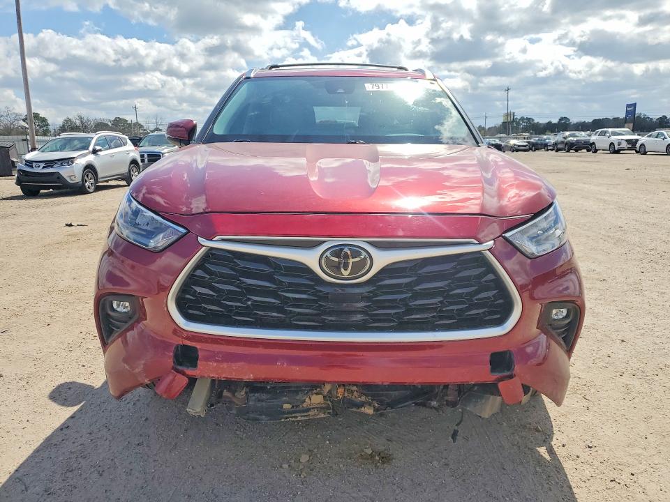 2020 Toyota Highlander VIN 5TDGZRBH1LS017547 COPART salvage auction — SIDE, Salvage Title, sold $9,900 on 2026-07-30 (photo 5)