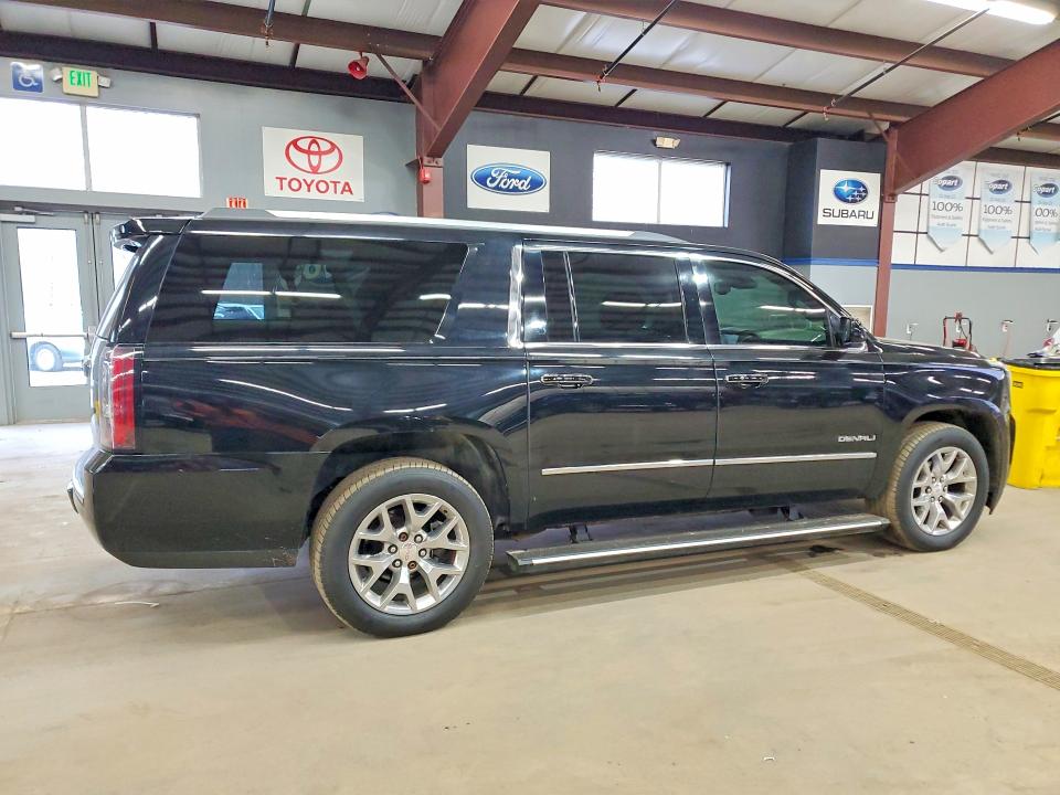 2016 Gmc Yukon xl VIN 1GKS2HKJXGR334912 COPART salvage auction — MINOR DENT/SCRATCHES, Pa - Cert Of Title, sold $7,600 on 2026-07-17 (photo 3)