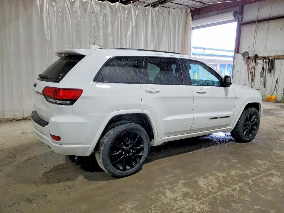 2018 Jeep Grand cherokee VIN 1C4RJFAG4JC236413 COPART salvage auction — FRONT END, WV - CERTIFICATE OF TITLE, sold $8,400 on 2026-07-09 (photo 3)