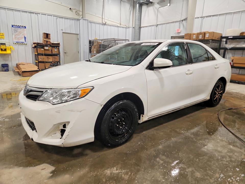 2014 Toyota VIN 4T1BF1FK9EU442583 COPART salvage auction — WATER/FLOOD, Mi - Cert Of Title-Flood Vehicle, sold $700 on 2026-07-02 (photo 1)