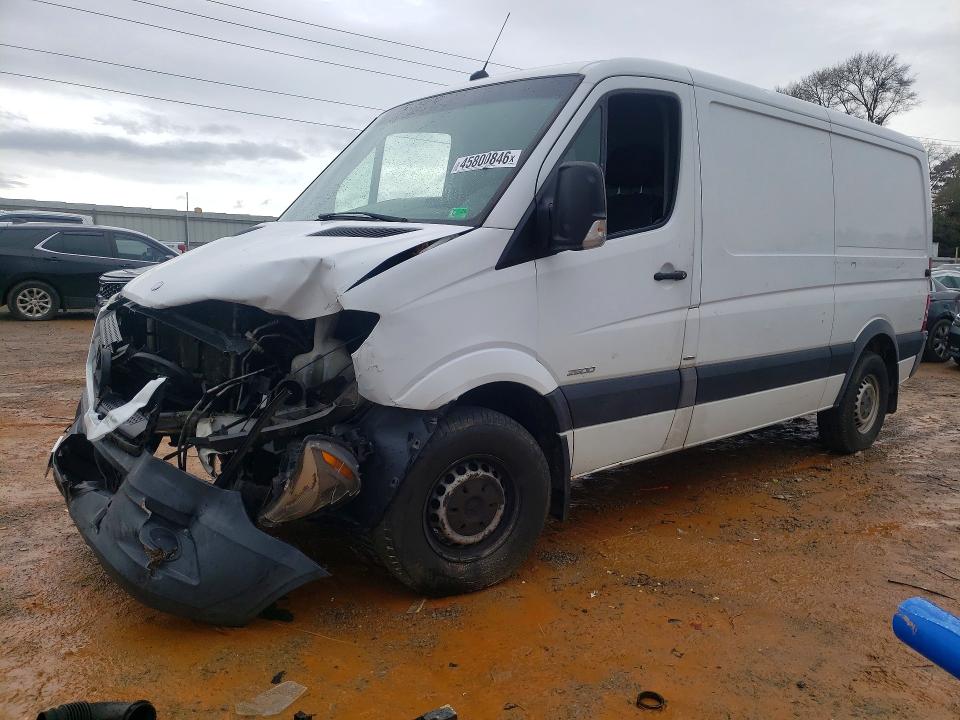 2014 VIN WD3PE7DC9E5908156 COPART salvage auction — FRONT END, Salvage Title, sold $950 on 2026-07-15 (photo 1)
