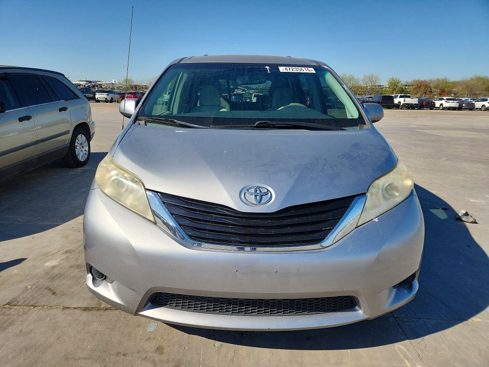 2012 Toyota Sienna VIN 5TDKK3DC8CS264254 COPART salvage auction — SIDE, Tx - Certificate Of Title, sold $1,450 on 2026-07-30 (photo 5)