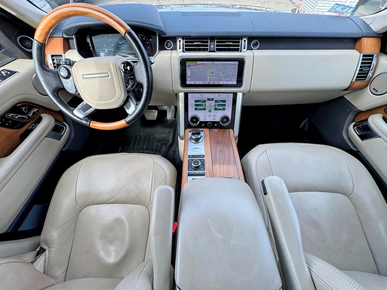 2019 Land Rover Range Rover VIN SALGS2SV7KA539380 COPART salvage auction — Normal Wear, MA - CERTIFICATE OF TITLE (P), sold $16,700 on 2026-04-24 (photo 9)