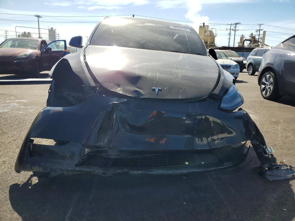 2024 Tesla Model y VIN 7SAYGDEF3RF111761 COPART salvage auction — FRONT END, CA - SALVAGE CERTIFICATE, sold $8,100 on 2026-07-15 (photo 5)