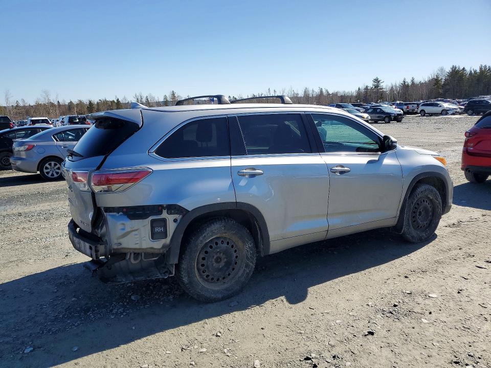 2016 Toyota Highlander VIN 5TDJKRFH2GS502483 COPART salvage auction — REAR END, NS - SALVAGE TITLE, sold $5,200 on 2026-07-23 (photo 3)