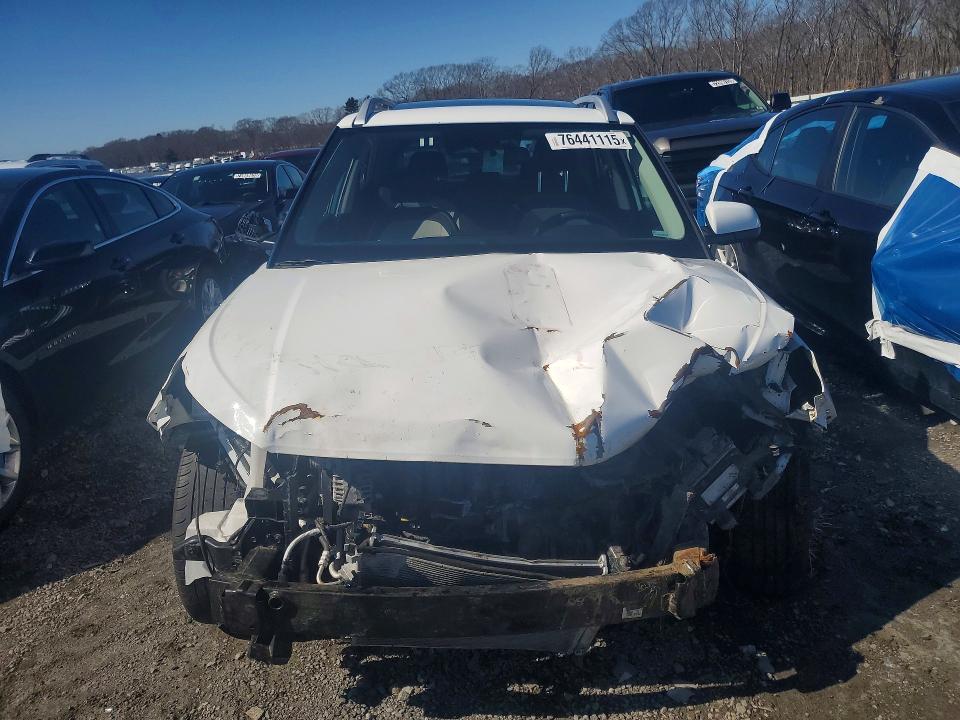 2025 Hyundai Venue VIN KMHRC8A38SU353034 COPART salvage auction — ROLLOVER, Fl - Certificate Of Destruction, sold $2,850 on 2026-07-22 (photo 5)