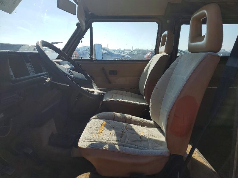 1987 Volkswagen VIN WV2XB0256GH018257 COPART salvage auction — MINOR DENT/SCRATCHES, Ca - App For Dup Clean Or Ac, sold $3,700 on 2026-07-10 (photo 7)