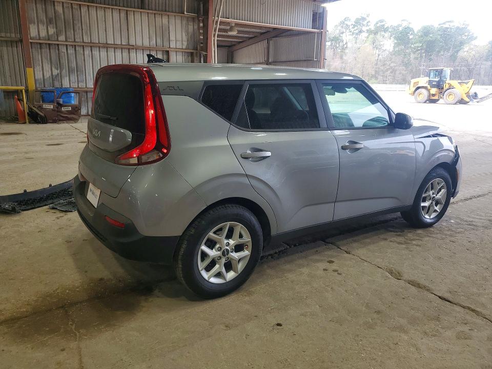 2022 Kia Soul VIN KNDJ23AU1N7825092 COPART salvage auction — FRONT END, Salvage Title, sold $1,600 on 2026-07-24 (photo 3)
