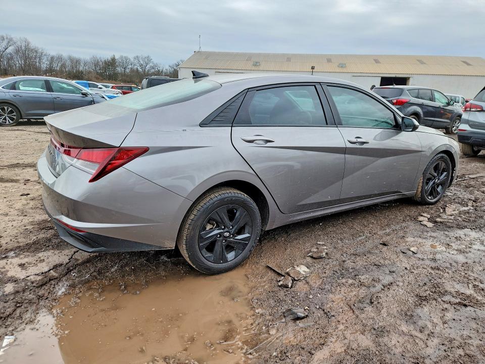 2023 Hyundai Elantra VIN KMHLM4AG6PU512977 COPART salvage auction — SIDE, Salvage Title, sold $4,000 on 2026-07-20 (photo 3)
