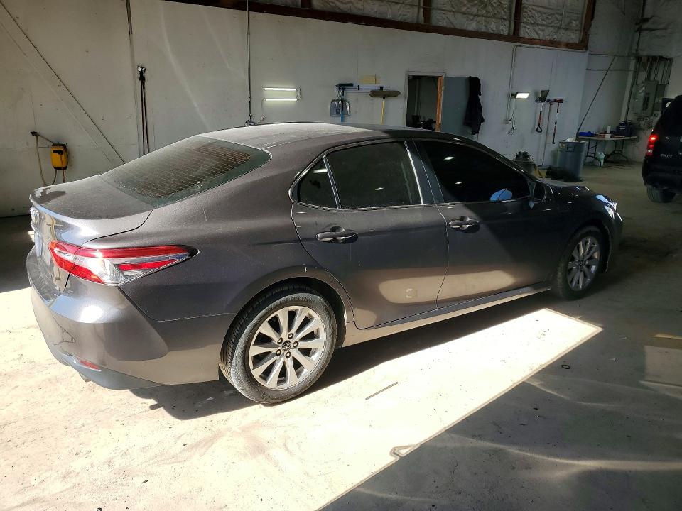 2018 Toyota Camry VIN 4T1B11HK5JU668450 COPART salvage auction — NORMAL WEAR, KY - CERTIFICATE OF TITLE, sold $3,900 on 2026-07-09 (photo 3)