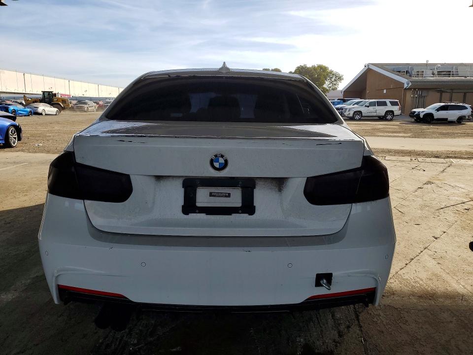 2013 BMW 3 series VIN WBA3C1C5XDF440003 COPART salvage auction — VANDALISM, CA - DIS/DLR/EXP APP FOR DUP SALVAG, sold $200 on 2026-07-07 (photo 6)