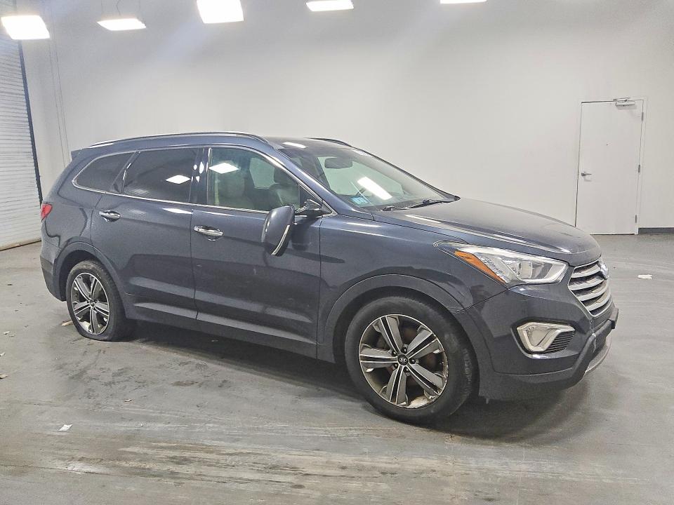 2014 Hyundai Santa fe VIN KM8SRDHF8EU088466 COPART salvage auction — MINOR DENT/SCRATCHES, In - Certificate Of Title, sold $2,550 on 2026-07-09 (photo 4)