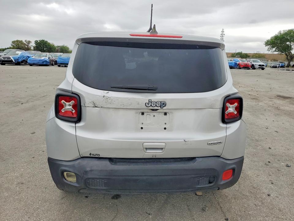 2018 Jeep Renegade VIN ZACCJABB0JPH07657 COPART salvage auction — FRONT END, Fl - Cert Of Title Slvg Rebuildable, sold $425 on 2026-08-05 (photo 6)