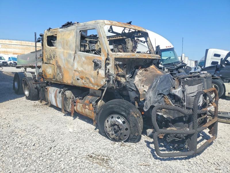 2026 Volvo Vnl VIN 4V4BC9EHXTN699281 COPART salvage auction — BURN, Ok - Certificate Of Title-Junked, sold $100 on 2026-08-26 (photo 1)