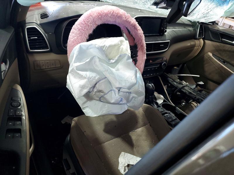 2019 Hyundai Tucson VIN KM8J3CA42KU990445 COPART salvage auction — ALL OVER, Md - Cert Of Salvage > 75% Damage, sold $375 on 2026-07-24 (photo 8)