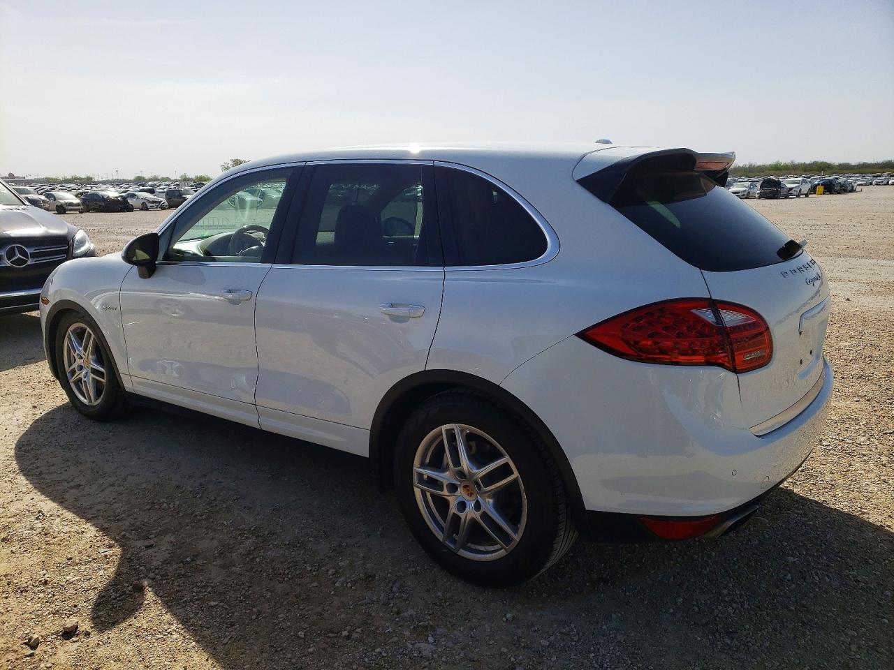 2014 Porsche Cayenne VIN WP1AE2A25ELA50348 COPART salvage auction — Mechanical, TX - CERTIFICATE OF TITLE, sold $3,200 on 2026-07-02 (photo 2)